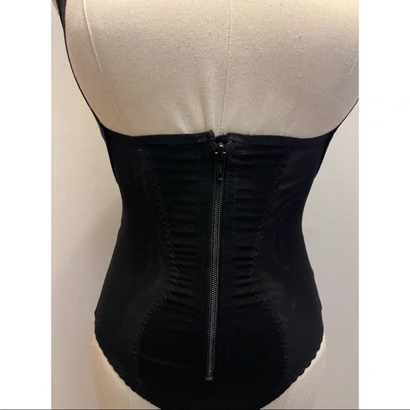 NWOT Brand New Ardyss Body Corto in X-Small!